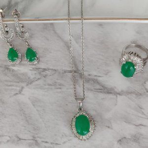sterling silver jade set (pendent ,earrings , and ring)